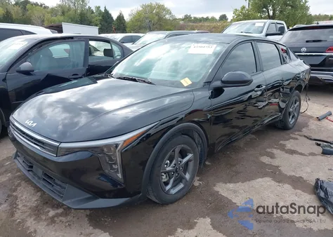 2025 Kia K4 Lxs from USA, damaged, VIN 3KPFT4DE4SE024326